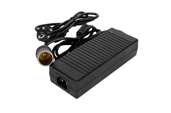 آداپتور تبدیل برق شهری به فندکی | 5499 1